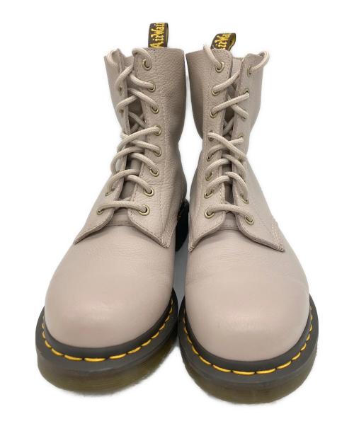 Dr.Martens（ドクターマーチン）Dr.Martens (ドクターマーチン) 8ホールブーツ ベージュ サイズ:UK7の古着・服飾アイテム