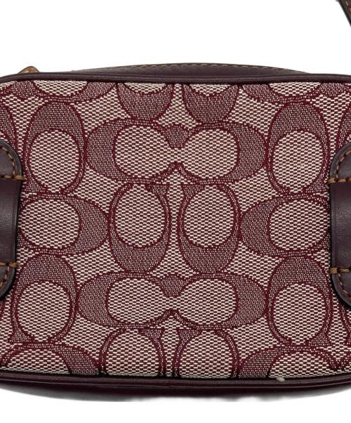 COACH（コーチ）COACH (コーチ) ショルダーポーチ シグネチャー ボルドーの古着・服飾アイテム