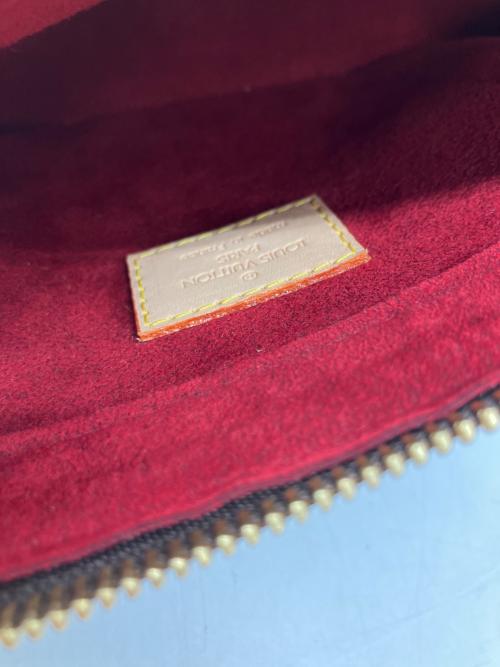 LOUIS VUITTON（ルイ ヴィトン）LOUIS VUITTON (ルイ ヴィトン) ショルダーバッグ モノグラム ヴィバシテPMの古着・服飾アイテム