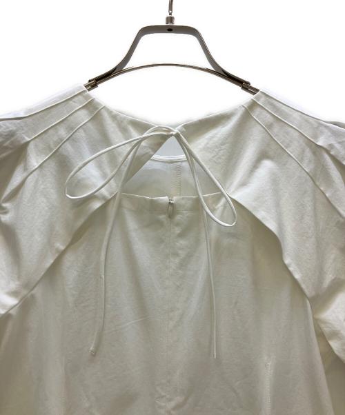 UNITED ARROWS TOKYO（ユナイテッドアローズトウキョウ）UNITED ARROWS TOKYO (ユナイテッドアローズトウキョウ) 半袖ワンピース ホワイト サイズ:38の古着・服飾アイテム