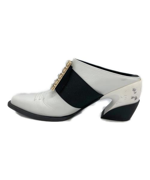 Roger Vivier（ロジェ ヴィヴィエ）Roger Vivier (ロジェ ヴィヴィエ) ミュール ヴィヴテックスストラスミュール ホワイト サイズ:36の古着・服飾アイテム