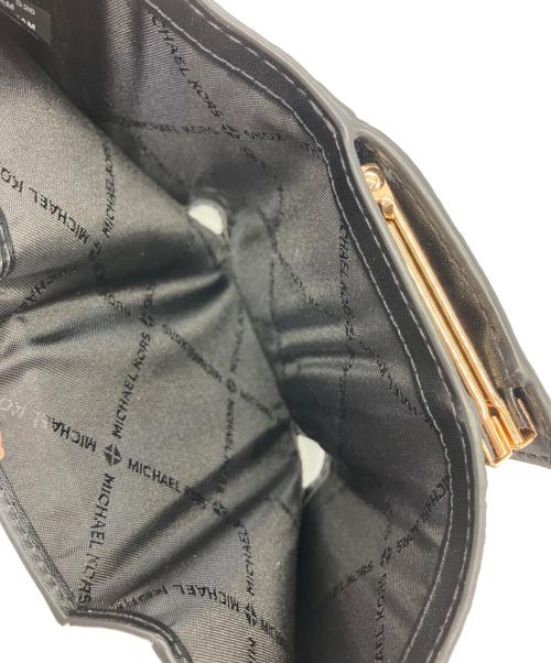 MICHAEL KORS（マイケルコース）MICHAEL KORS (マイケル・コース) 3つ折り財布 ブラックの古着・服飾アイテム