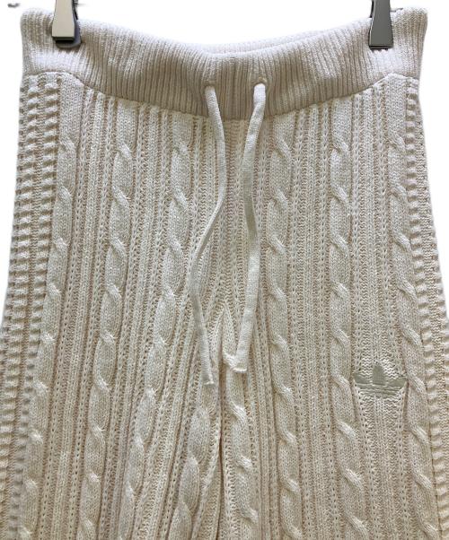 adidas Originals（アディダスオリジナル）adidas originals (アディダスオリジナル) ニットパンツ KNITTED 70S JOGGER アイボリー サイズ:Mの古着・服飾アイテム