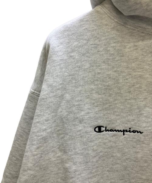 Champion（チャンピオン）Champion (チャンピオン) WTAPS (ダブルタップス) プルオーバーパーカー ライトグレー サイズ:L 未使用品の古着・服飾アイテム