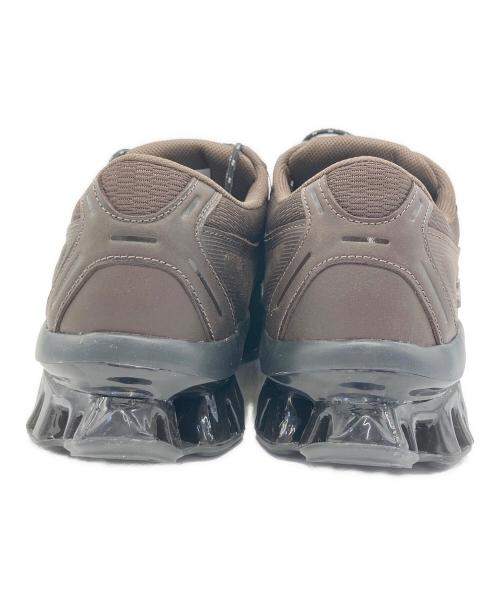 asics（アシックス）asics (アシックス) スニーカー GEL-KINETIC SP ブラウン サイズ:28 未使用品の古着・服飾アイテム