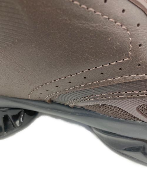 asics（アシックス）asics (アシックス) スニーカー GEL-KINETIC SP ブラウン サイズ:28 未使用品の古着・服飾アイテム