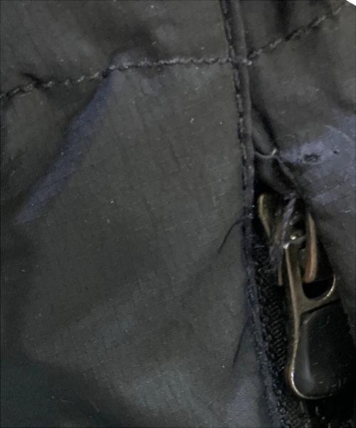 POLO RALPH LAUREN（ポロ・ラルフローレン）POLO RALPH LAUREN (ポロ・ラルフローレン) ナイロンダウンジャケット ブラック×レッド サイズ:Mの古着・服飾アイテム