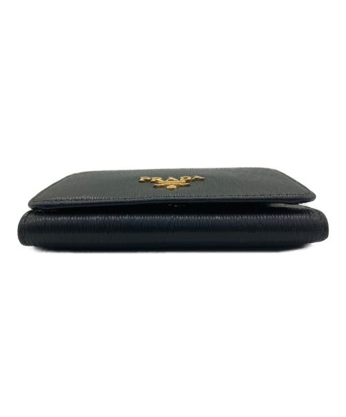 PRADA（プラダ）PRADA (プラダ) 3つ折り財布 ブラックの古着・服飾アイテム