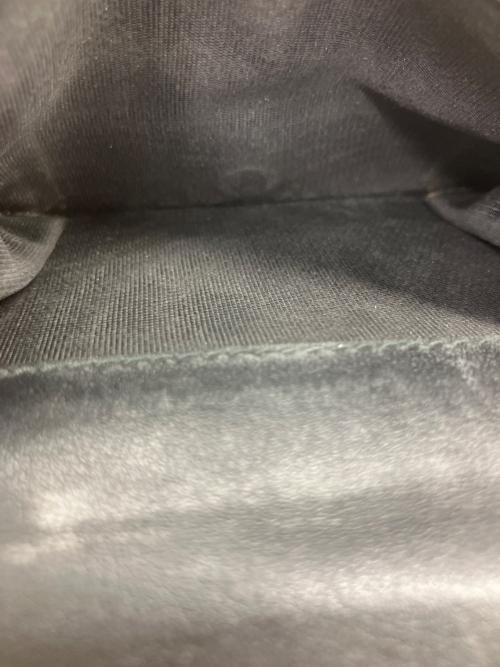 PRADA（プラダ）PRADA (プラダ) 3つ折り財布 ブラックの古着・服飾アイテム