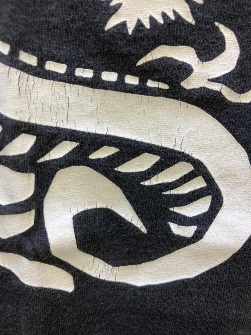 stussy（ステューシー）stussy (ステューシー) 半袖カットソー ドラゴンプリント ブラック サイズ:Lの古着・服飾アイテム