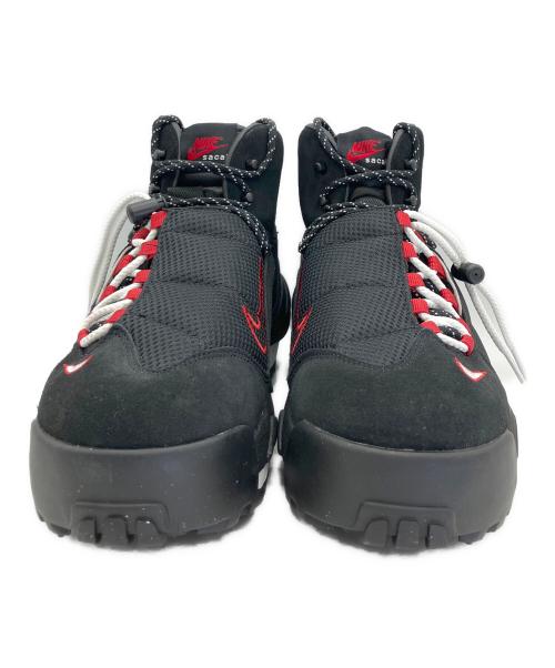 NIKE（ナイキ）NIKE (ナイキ) sacai (サカイ) ハイカットスニーカー MAGMASCAPE SP ブラック×レッド サイズ:28 未使用品の古着・服飾アイテム
