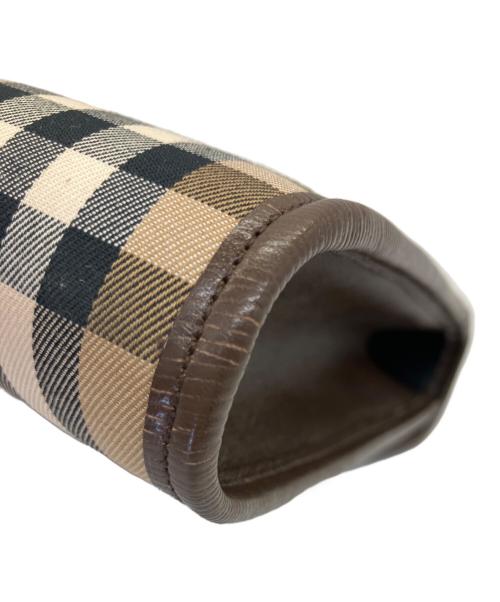 Burberry's（バーバリーズ）Burberry's (バーバリー) クラッチバッグ ブラウンの古着・服飾アイテム