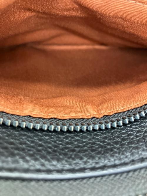 COACH（コーチ）COACH (コーチ) ホールデン クロスボディバック ブラックの古着・服飾アイテム