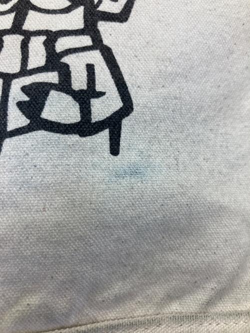 HUMAN MADE（ヒューマンメイド）HUMAN MADE (ヒューマンメイド) ショルダーバッグ ベージュの古着・服飾アイテム