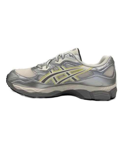 asics（アシックス）asics (アシックス) スニーカー アイボリー×シルバー サイズ:28.5 未使用品の古着・服飾アイテム