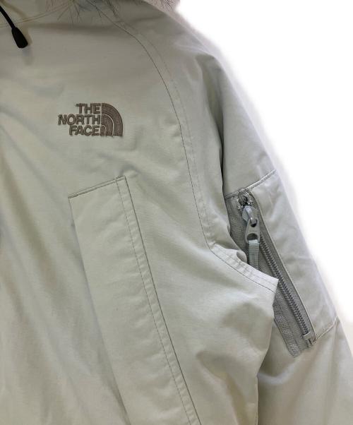 THE NORTH FACE（ザ ノース フェイス）THE NORTH FACE (ザ ノース フェイス) ナイロンダウンジャケット Grace Triclimate Parka ライトグレー サイズ:Mの古着・服飾アイテム