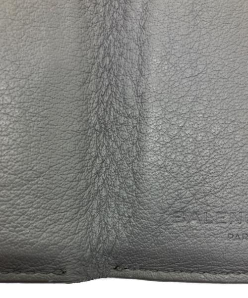 BALENCIAGA（バレンシアガ）BALENCIAGA (バレンシアガ) 3つ折り財布 グレーの古着・服飾アイテム