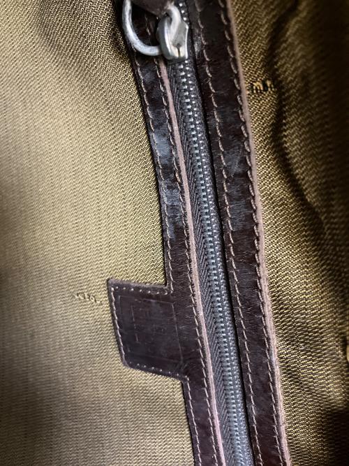 FENDI（フェンディ）FENDI (フェンディ) ショルダーバッグ ズッカ ベージュの古着・服飾アイテム