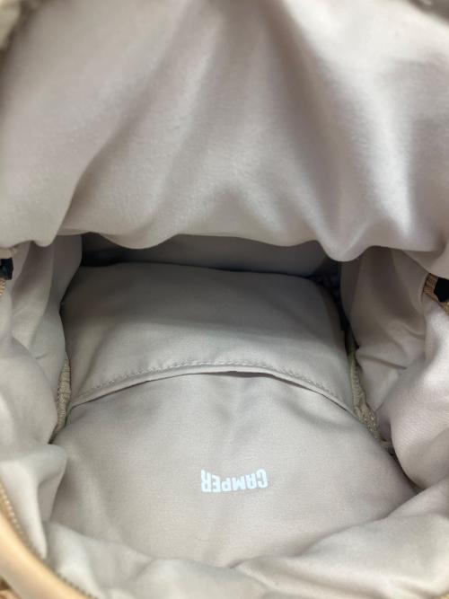 CAMPER（カンペール）CAMPER (カンペール) リュック Mori ミニリュック ベージュの古着・服飾アイテム