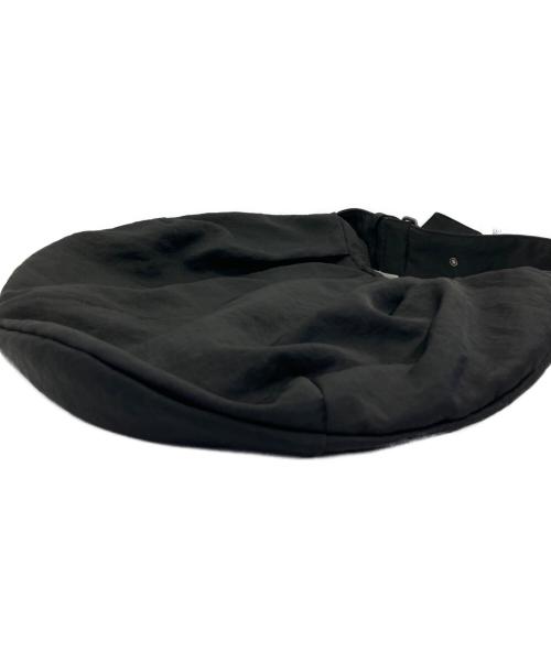 Y's（ワイズ）Y's (ワイズ) NYLON WASHER TWILL GYOZA-STYLE BAG ブラックの古着・服飾アイテム