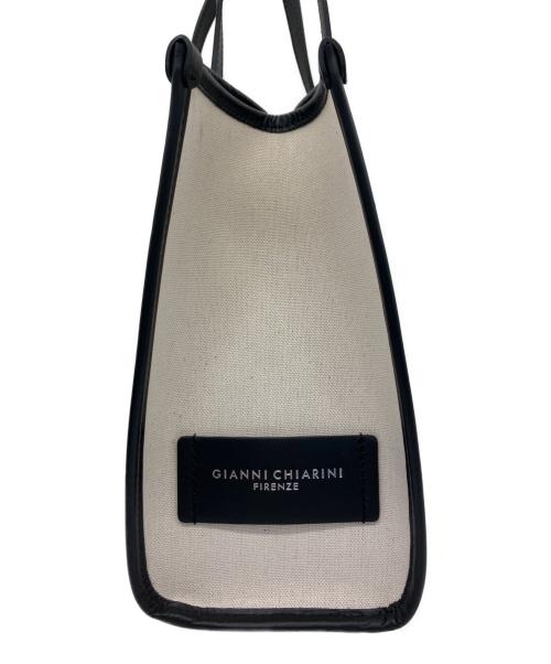 GIANNI CHIARINI（ジャンニ キアリーニ）GIANNI CHIARINI (ジャンニ キアリーニ) トートバッグ ベージュ×ブラックの古着・服飾アイテム