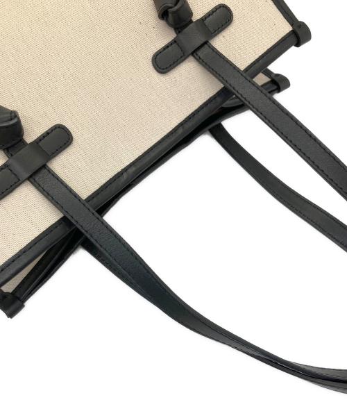 GIANNI CHIARINI（ジャンニ キアリーニ）GIANNI CHIARINI (ジャンニ キアリーニ) トートバッグ ベージュ×ブラックの古着・服飾アイテム