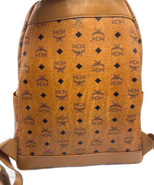 MCM（エムシーエム）MCM (エムシーエム) スタッズリュック ブラウンの古着・服飾アイテム