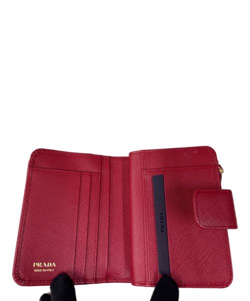 PRADA（プラダ）PRADA (プラダ) 2つ折り財布 レッドの古着・服飾アイテム