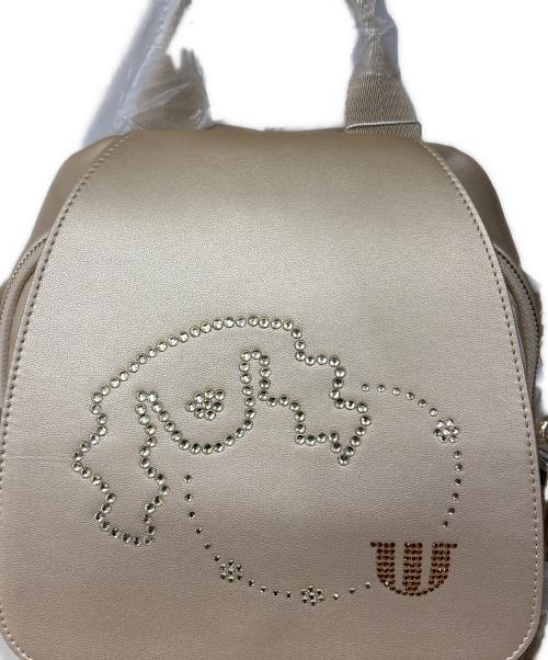 M U SPORTS（エムユースポーツ）M U SPORTS (エムユースポーツ) デュアルレザービジューロイヤルバックパッ ベージュ 未使用品の古着・服飾アイテム
