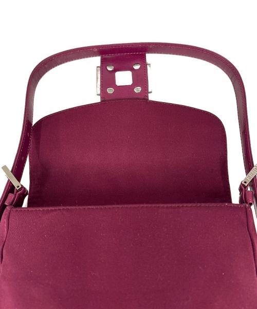 FENDI（フェンディ）FENDI (フェンディ) ショルダーバッグ　マンマバケット ショッキングピンクの古着・服飾アイテム