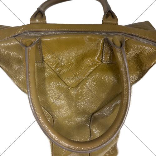 Yves Saint Laurent（イヴサンローラン）Yves Saint Laurent (イヴサンローラン) ハンドバッグ マスタードの古着・服飾アイテム