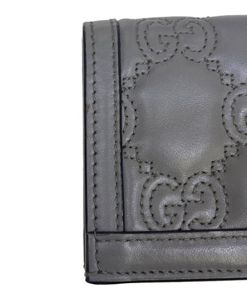 GUCCI（グッチ）GUCCI (グッチ) コンパクトウォレット　GGマトラッセ グレーの古着・服飾アイテム