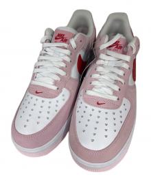 NIKE（ナイキ）の古着「AIR FORCE 1 07 QS　2021年 バレンタインモデル」｜ホワイト×ライトピンク