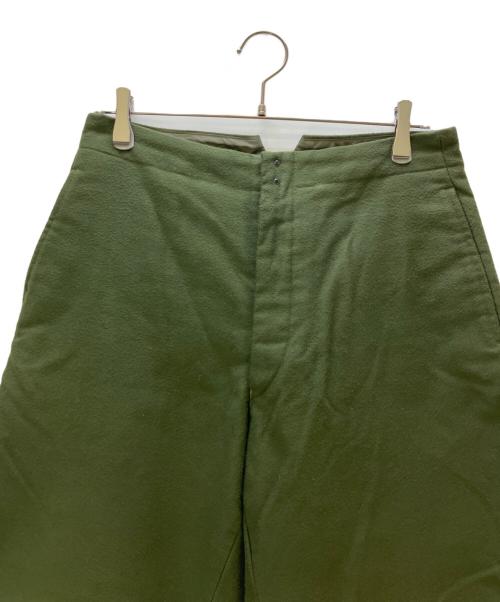 COMOLI（コモリ）COMOLI (コモリ) モールスキン バックストラップ パンツ オリーブ サイズ:1の古着・服飾アイテム
