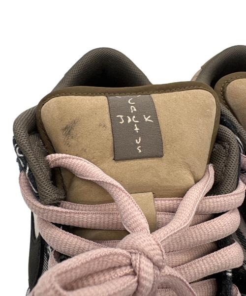 NIKE（ナイキ）NIKE (ナイキ) TRAVIS SCOTT (トラヴィススコット) ローカットスニーカー ベージュ サイズ:25cmの古着・服飾アイテム