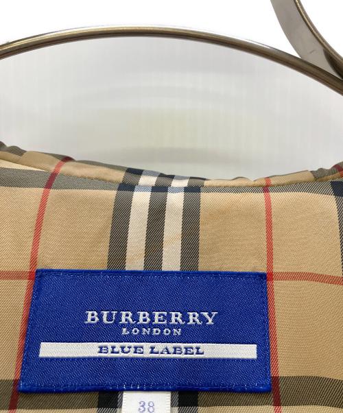 BURBERRY BLUE LABEL（バーバリー ブルー レーベル）BURBERRY BLUE LABEL (バーバリー ブルー レーベル) フーデッドコート 裏ノバチェック キャメル サイズ:38の古着・服飾アイテム