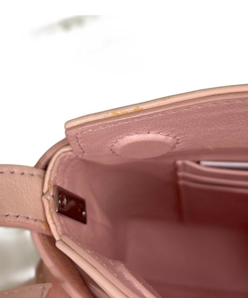 Ferragamo（フェラガモ）Ferragamo (フェラガモ) ショルダーバッグ　ハグ フォンホルダー ピンクの古着・服飾アイテム
