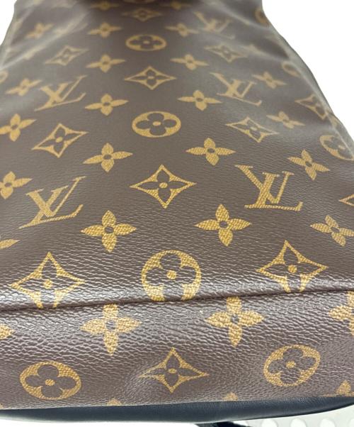 LOUIS VUITTON（ルイ ヴィトン）LOUIS VUITTON (ルイ ヴィトン) ボディバッグ　アヴェニュー・スリングバッグ モノグラム・マカサー ブラウン×ブラックの古着・服飾アイテム