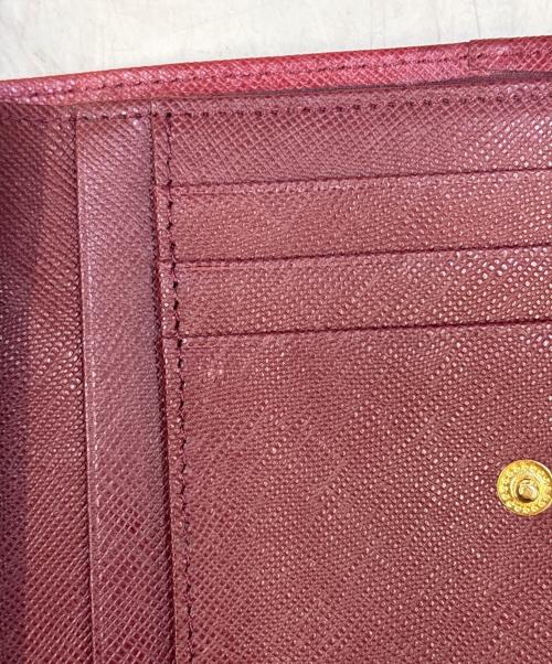 BURBERRY（バーバリー）BURBERRY (バーバリー) がま口2つ折り財布 ベージュ×レッドの古着・服飾アイテム