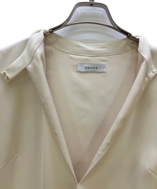 ADORE（アドーア）ADORE (アドーア) シックアンドシンカチオンツイルワンピース アイボリー サイズ:38 未使用品の古着・服飾アイテム