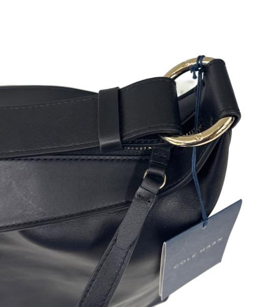 COLE HAAN（コールハーン）COLE HAAN (コールハーン) ショルダーバッグ　カミラ ホーボー ブラックの古着・服飾アイテム