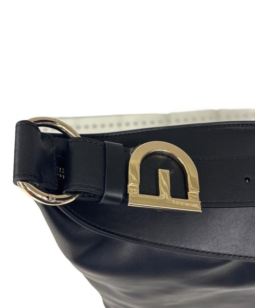 COLE HAAN（コールハーン）COLE HAAN (コールハーン) ショルダーバッグ　カミラ ホーボー ブラックの古着・服飾アイテム