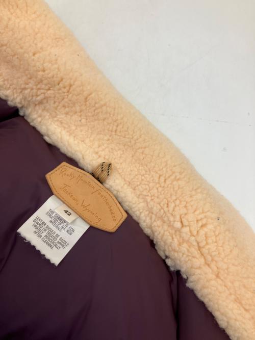 RockyMountainFeatherBed（ロッキーマウンテンフェザーベッド）RockyMountainFeatherBed (ロッキーマウンテンフェザーベッド) ダウンジャケット ベージュ サイズ:42の古着・服飾アイテム