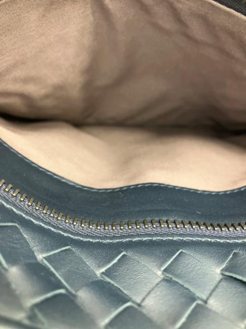 BOTTEGA VENETA（ボッテガベネタ）BOTTEGA VENETA (ボッテガベネタ) クラッチバッグ イントレチャート ネイビーの古着・服飾アイテム