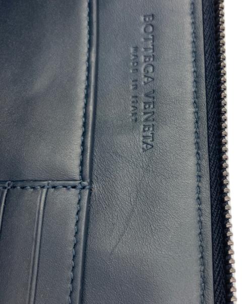 BOTTEGA VENETA（ボッテガベネタ）BOTTEGA VENETA (ボッテガベネタ) クラッチバッグ イントレチャート ネイビーの古着・服飾アイテム
