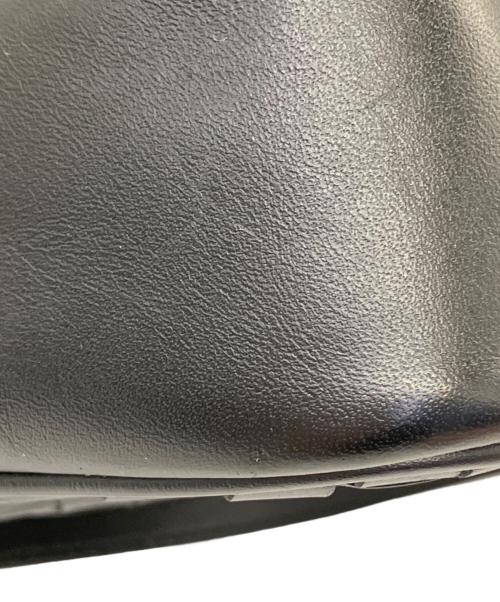 BOTTEGA VENETA（ボッテガベネタ）BOTTEGA VENETA (ボッテガベネタ) ショルダーバッグ イントレチャート ブラックの古着・服飾アイテム