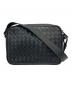 BOTTEGA VENETA（ボッテガベネタ）の古着「ショルダーバッグ イントレチャート」｜ブラック