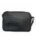 BOTTEGA VENETA (ボッテガベネタ) ショルダーバッグ イントレチャート ブラック：50000円
