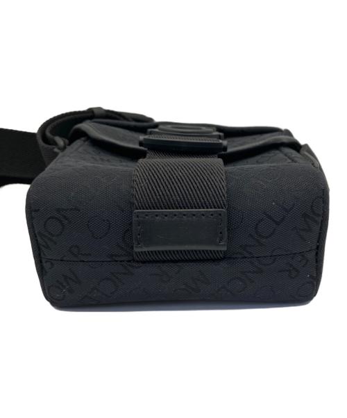 MONCLER（モンクレール）MONCLER (モンクレール) ショルダーバッグ SPREAD CROSS BODY ブラックの古着・服飾アイテム