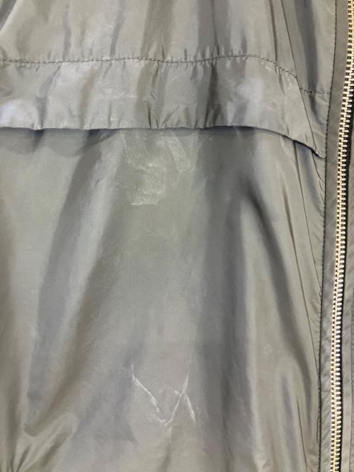 PRADA（プラダ）PRADA (プラダ) ナイロンジャケット グレー サイズ:50の古着・服飾アイテム